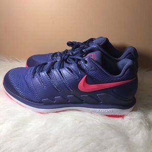 Nike woman’s air zoom vapor X HC tennis shoes